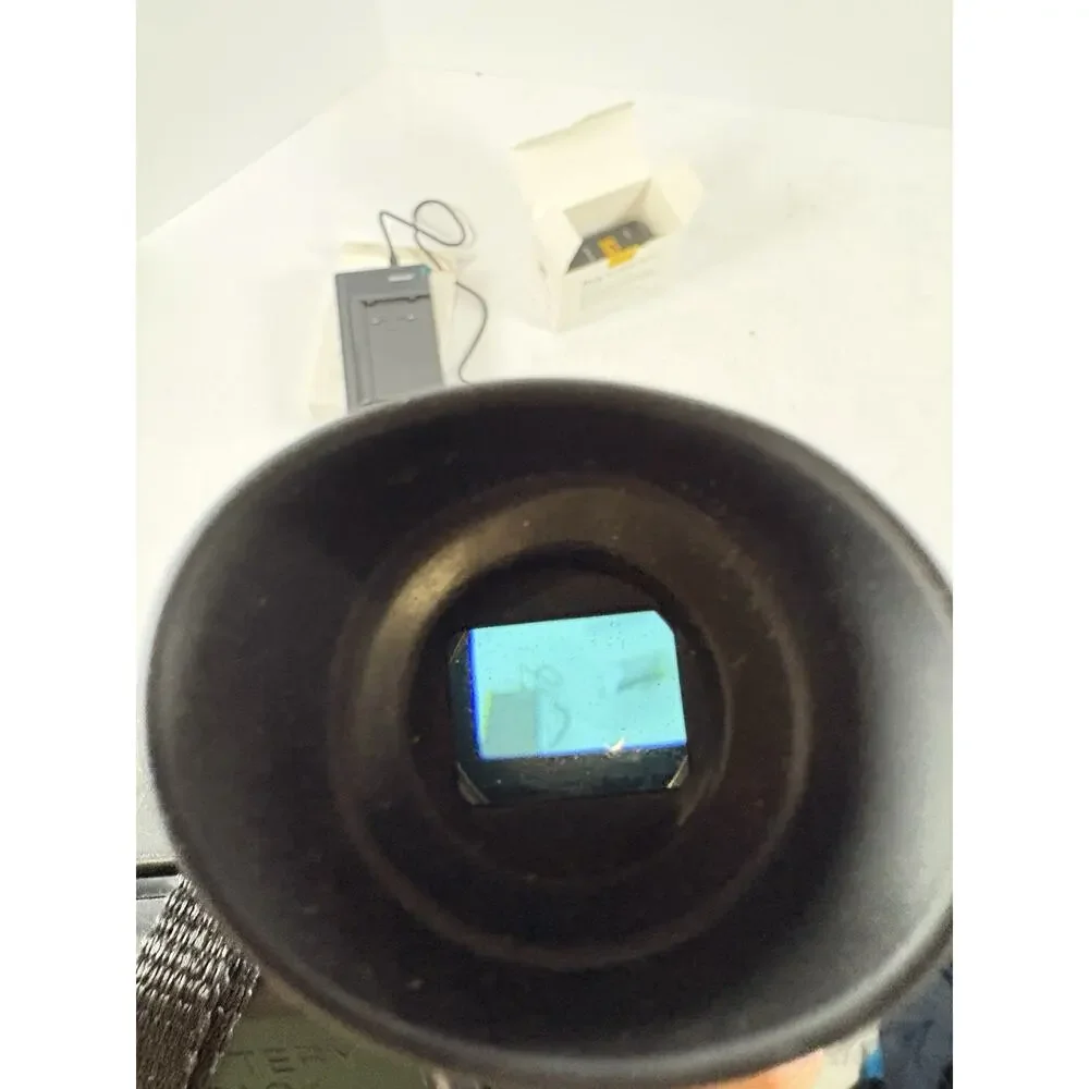 JVC GR-AXM70U Compact VHS-C Camcorder Charger Flip Screen Doesn't Work
